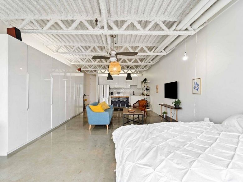 330 350 E 2nd Avenue