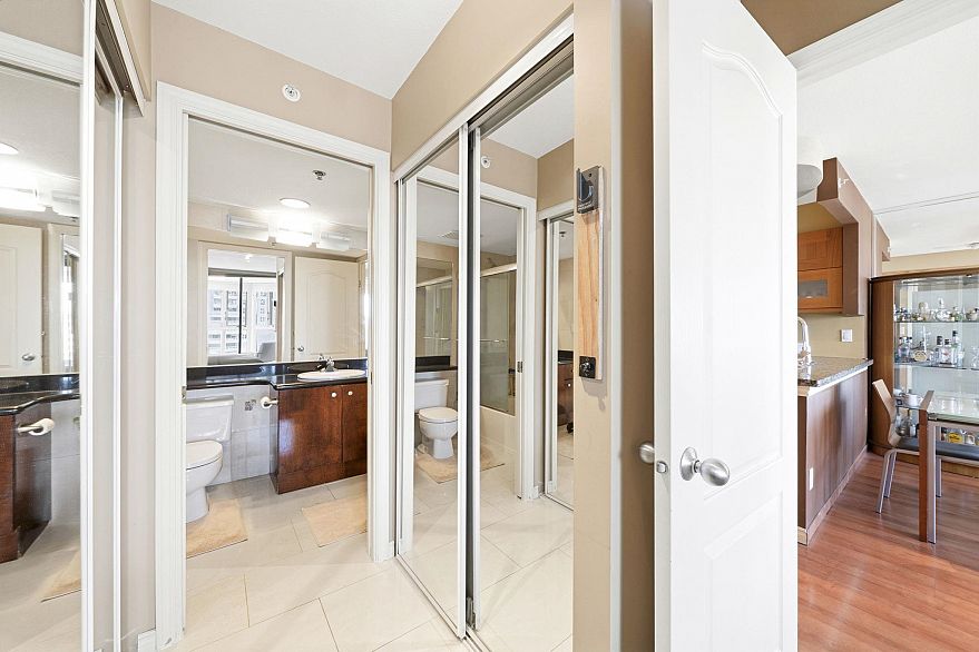 1209 888 Pacific Street