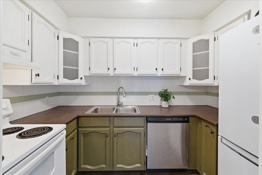 304 1864 Frances Street