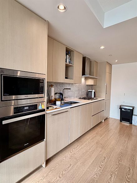 886 87 Nelson Street