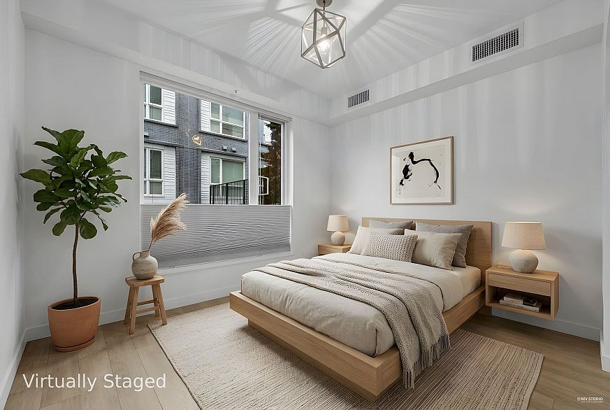 109 6677 Cambie Street