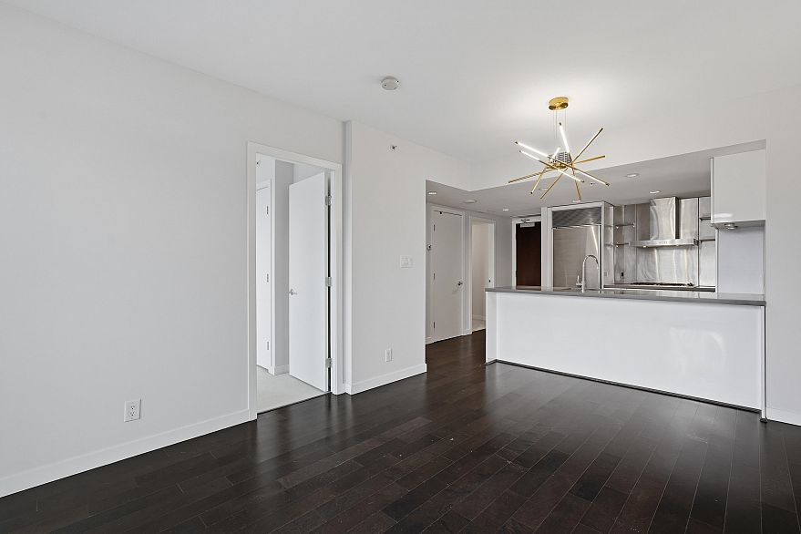 1507 788 Richards Street