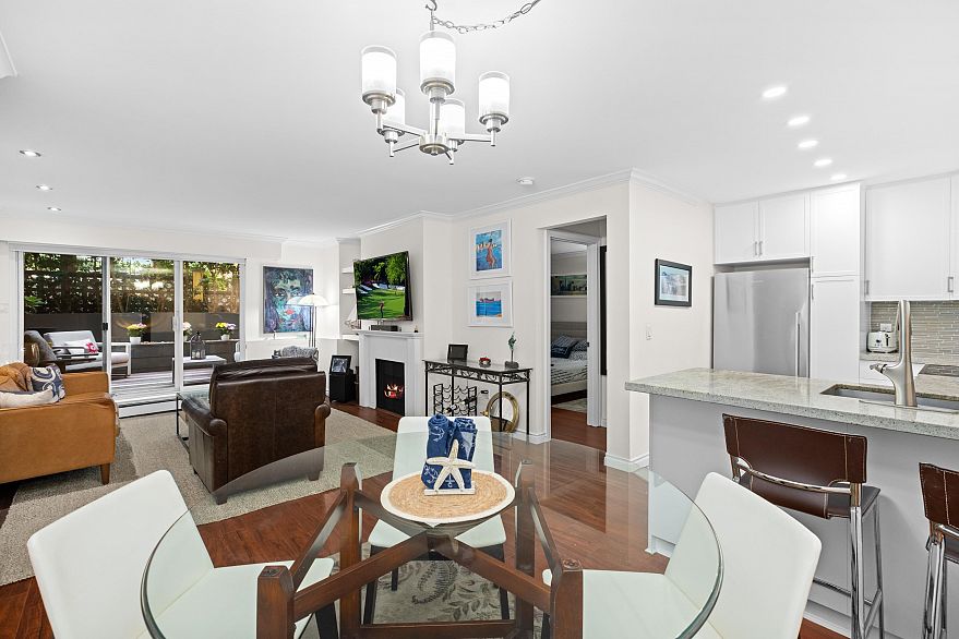 105 1125 Gilford Street