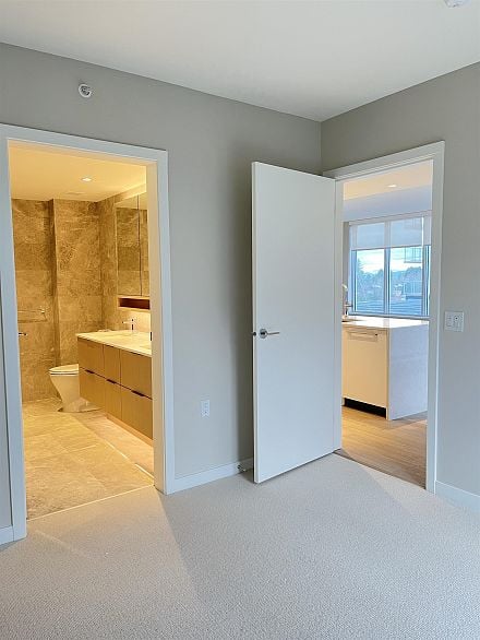 603 485 W 42nd Avenue