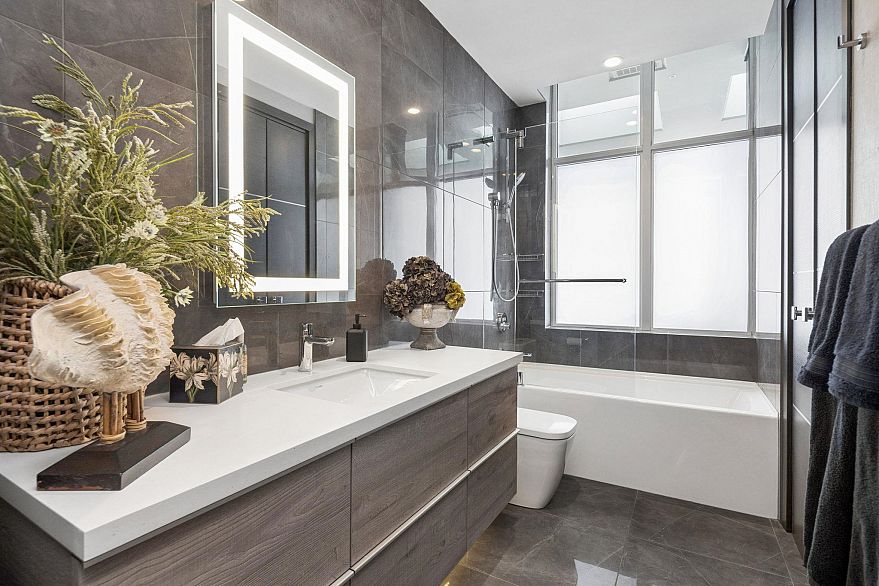 1202 1788 Ontario Street