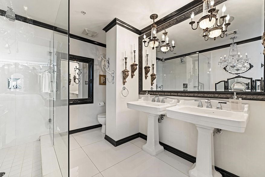 3701 1495 Richards Street