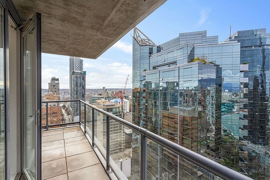 3005 1068 Hornby Street