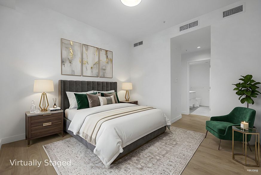 109 6677 Cambie Street