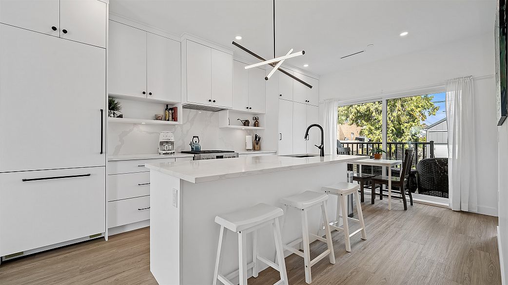 225 E 57th Avenue