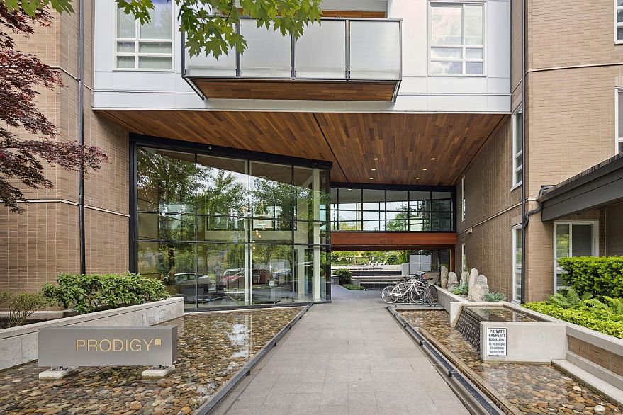 102 6033 Gray Avenue