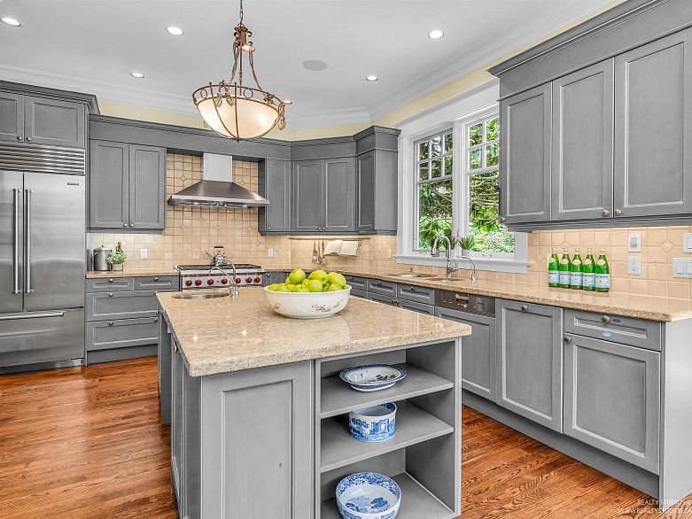 6362 Churchill Street