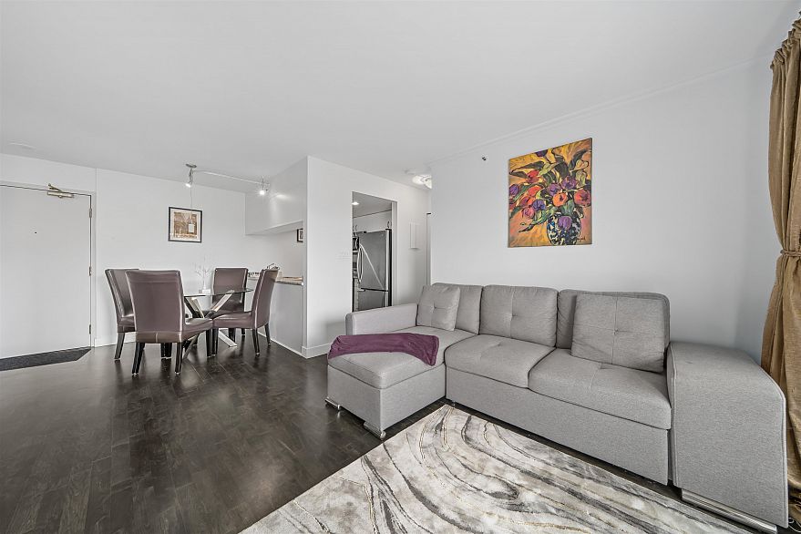 1908 1060 Alberni Street