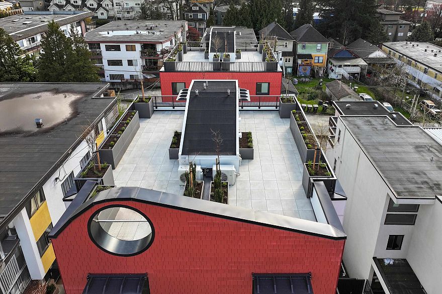 103 1550 E 3rd Avenue