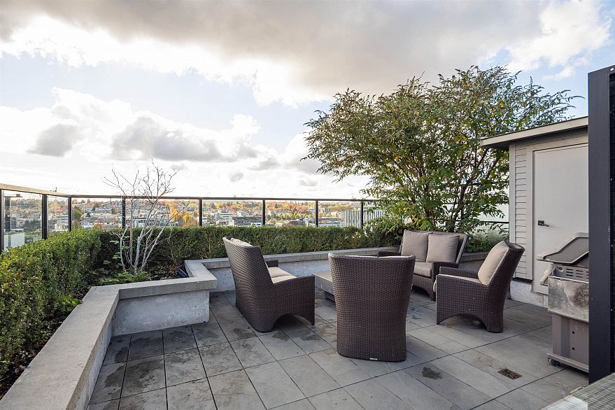 1202 1788 Ontario Street