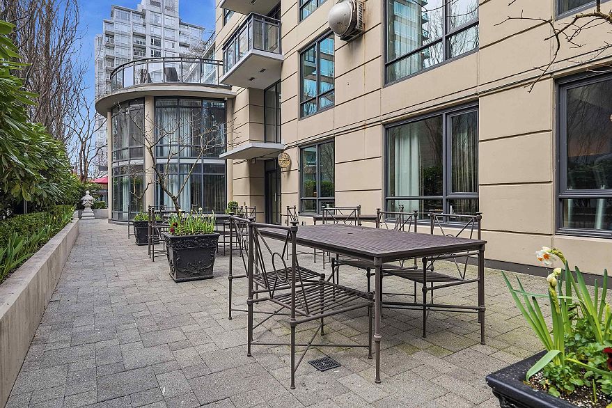 1507 788 Richards Street