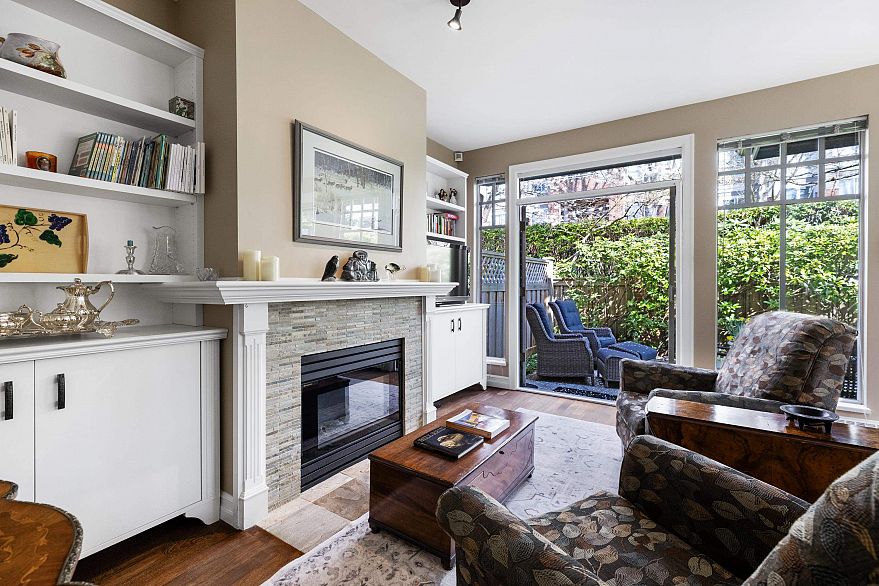 10 5880 Hampton Place