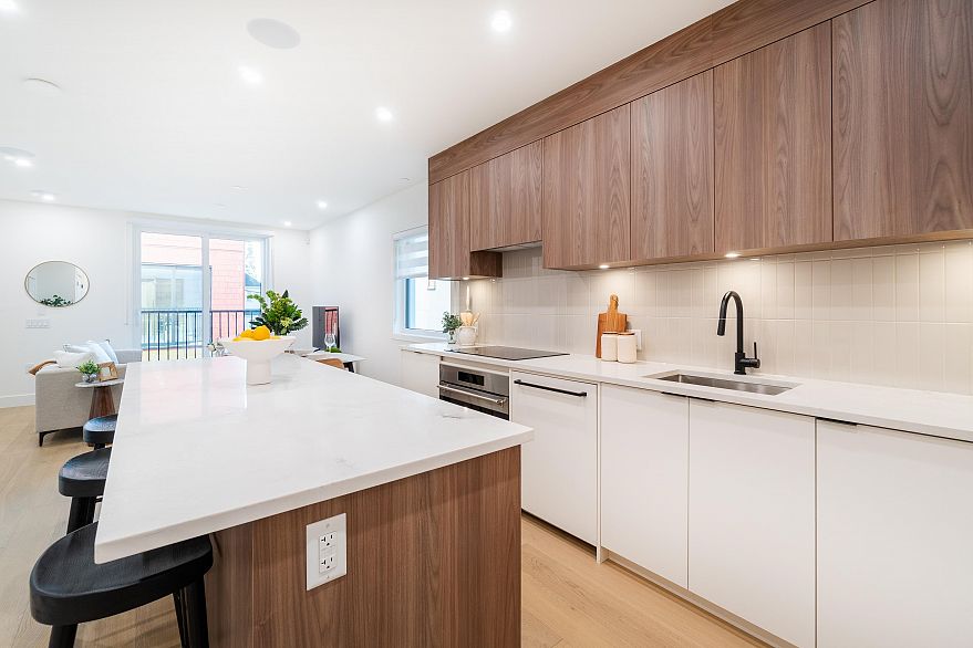 104 1550 E 3rd Avenue