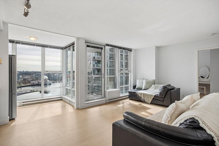 2209 602 Citadel Parade