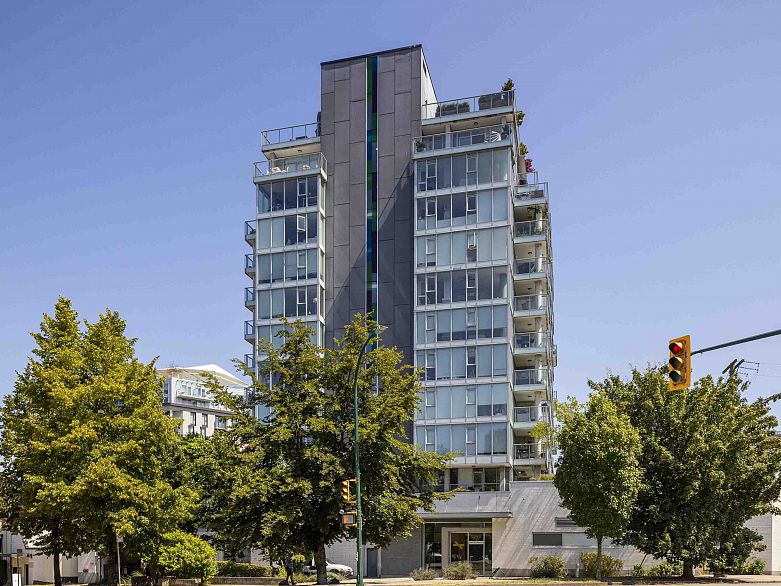 1206 2770 Sophia Street