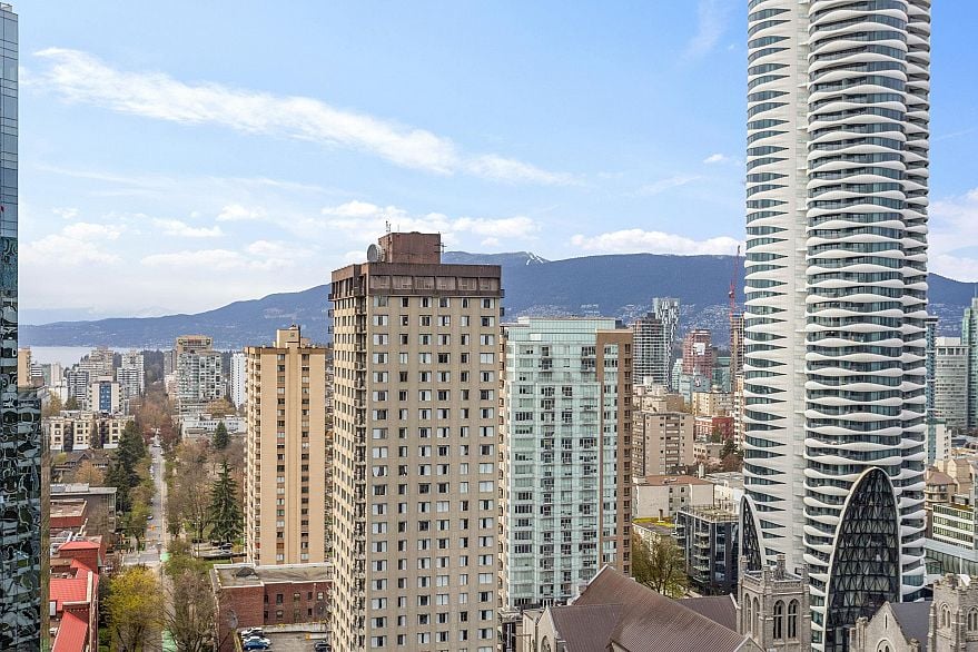 3005 1068 Hornby Street