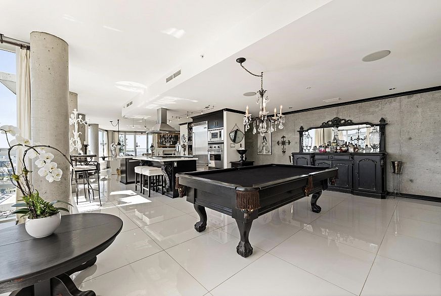 3701 1495 Richards Street