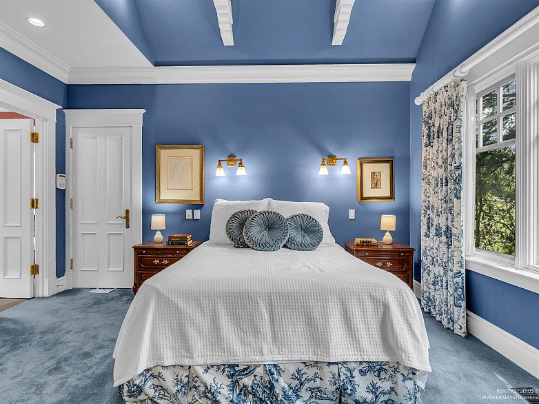 6362 Churchill Street