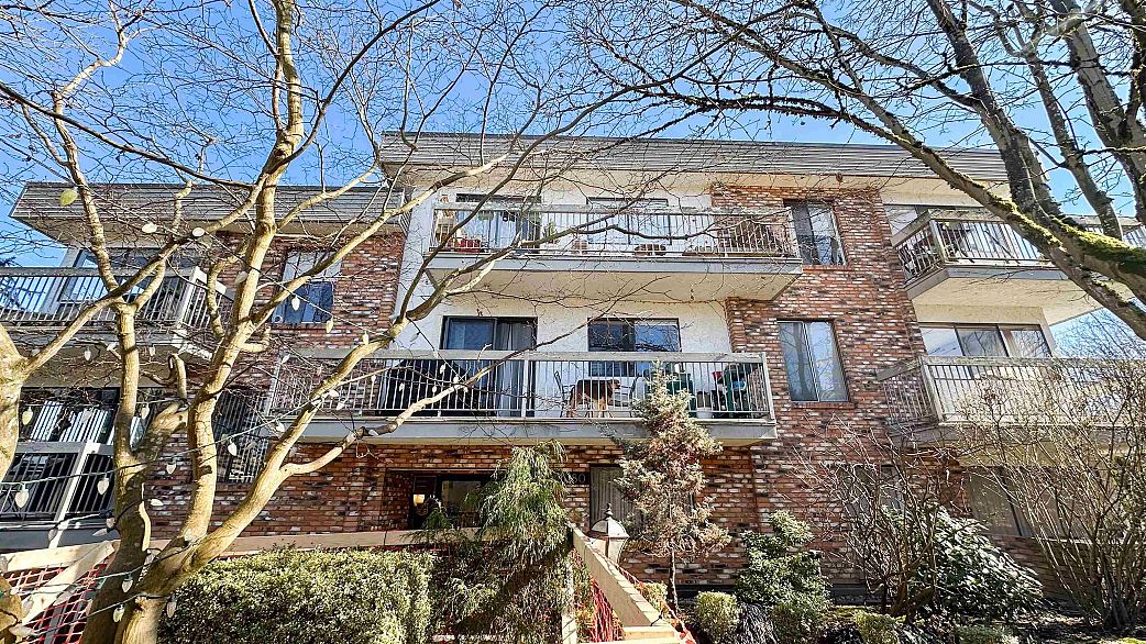 202 2080 Maple Street