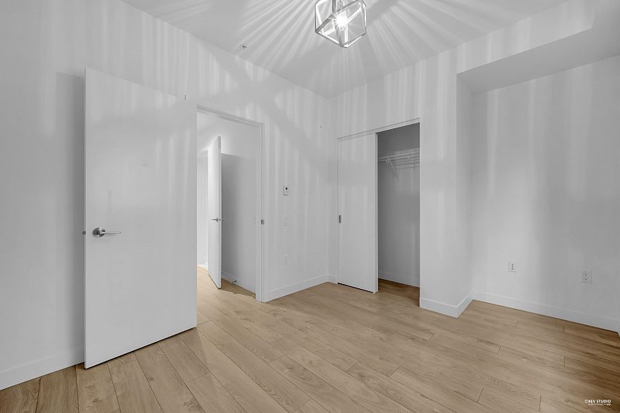 109 6677 Cambie Street