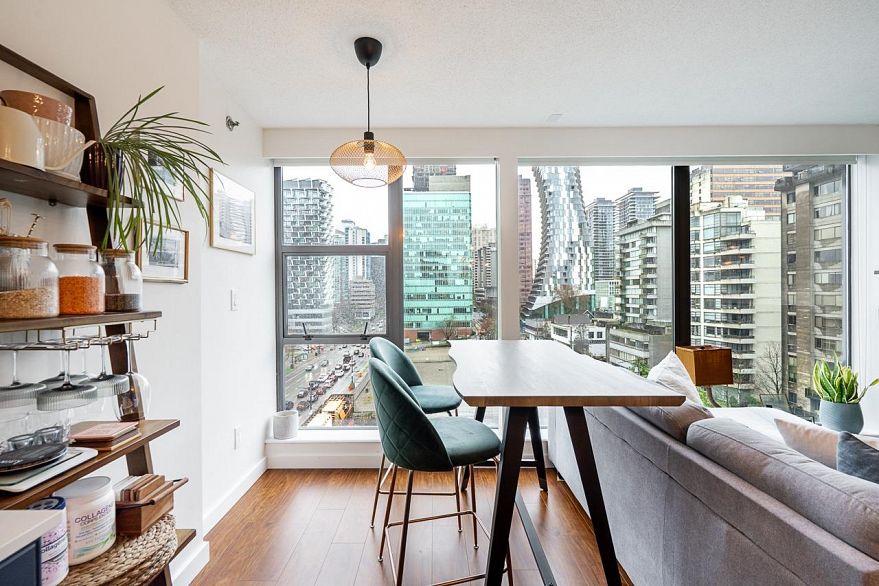 1008 1723 Alberni Street