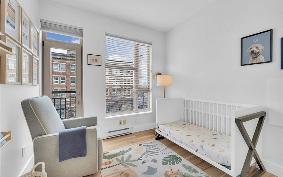 304 205 E 10th Avenue