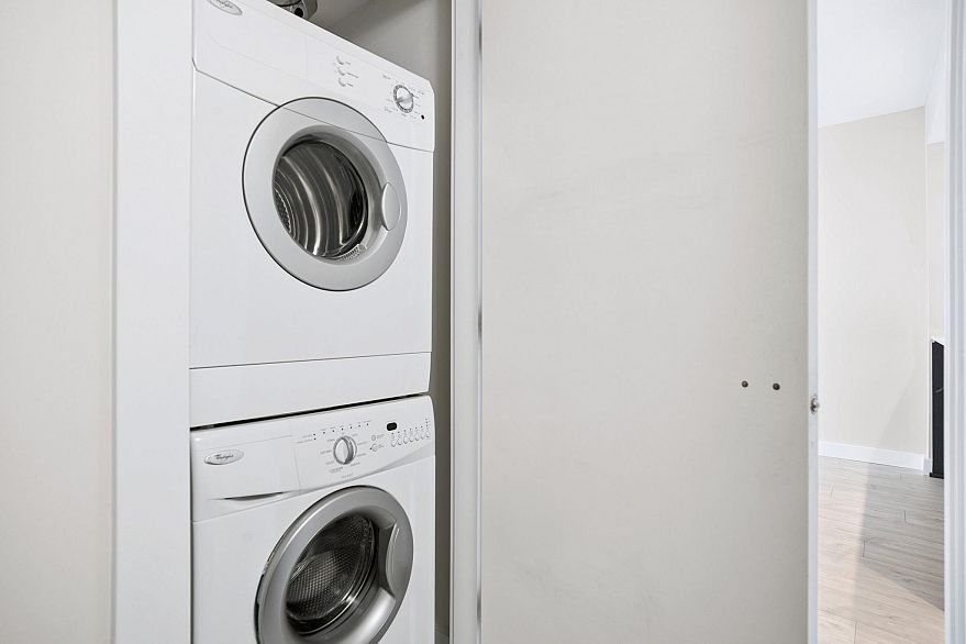 715 1618 Quebec Street