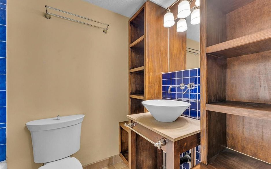 104 1641 Woodland Drive