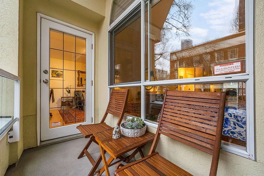 407 1230 Haro Street