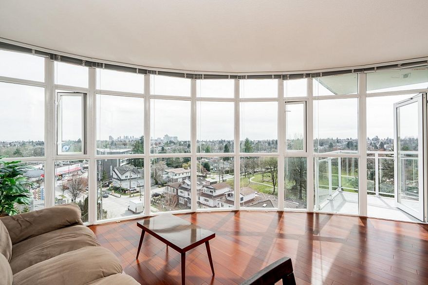 952 1483 E King Edward Avenue