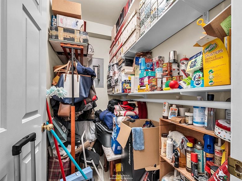 302 1311 Beach Avenue