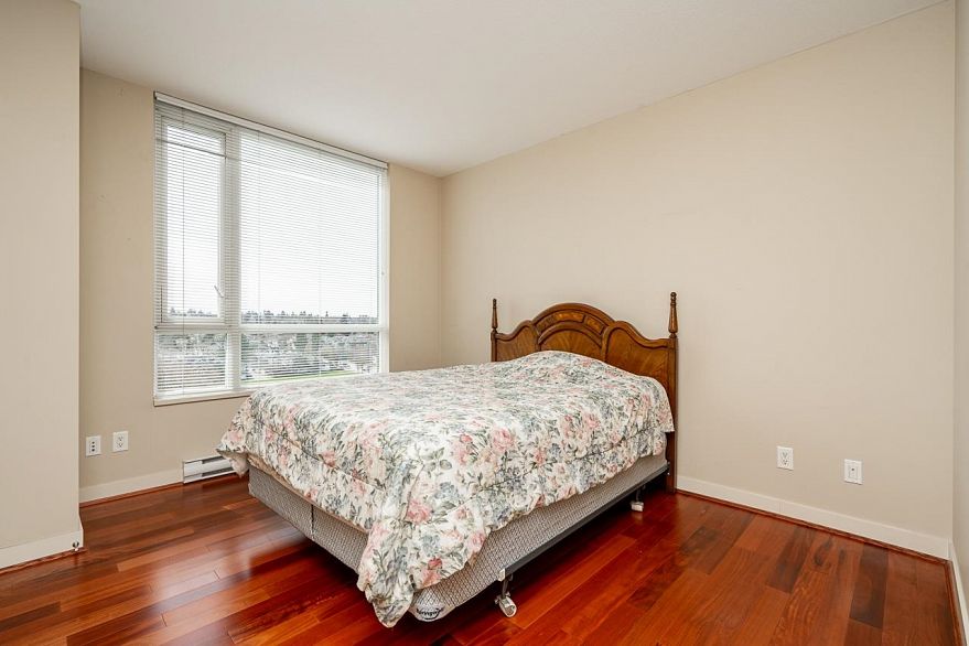 952 1483 E King Edward Avenue