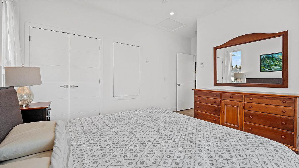 225 E 57th Avenue