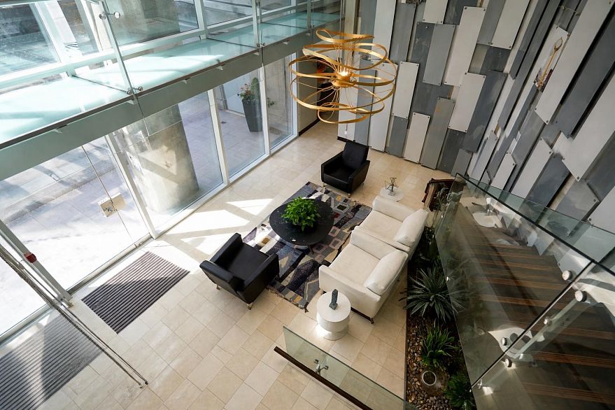 502 1277 Melville Street