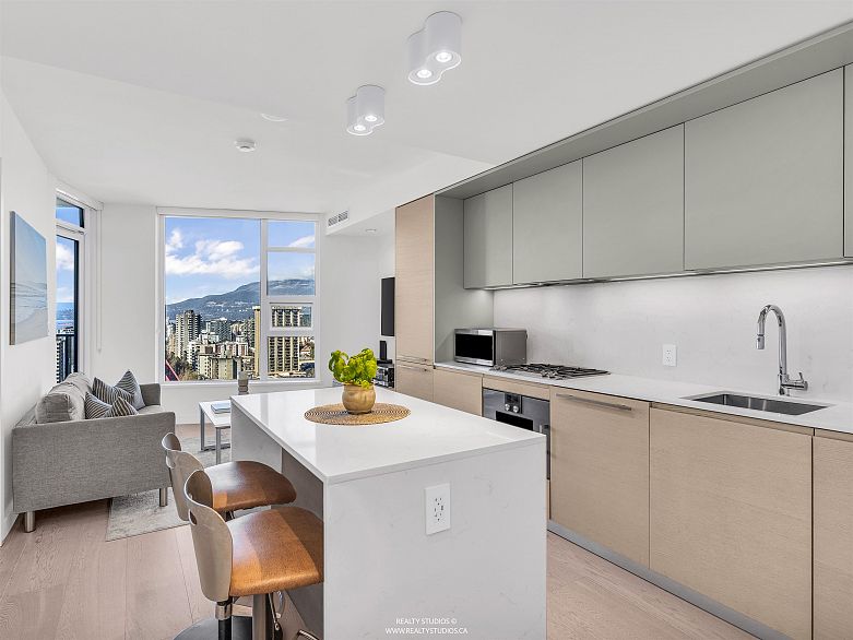 2702 1289 Hornby Street