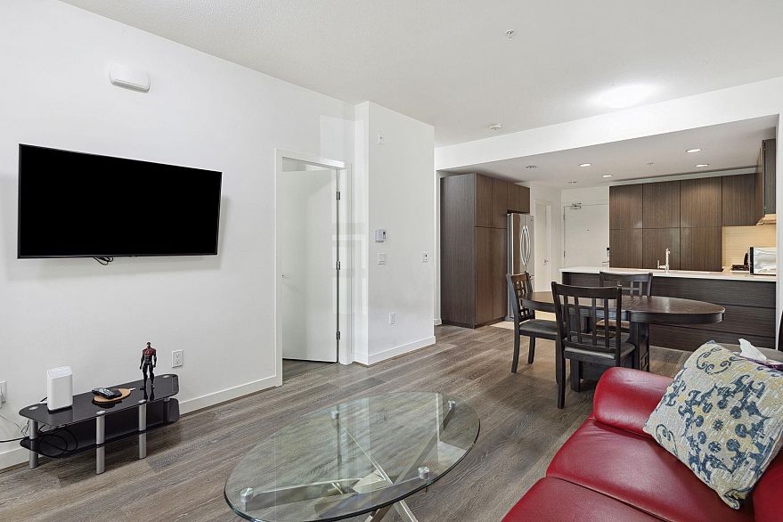 102 6033 Gray Avenue