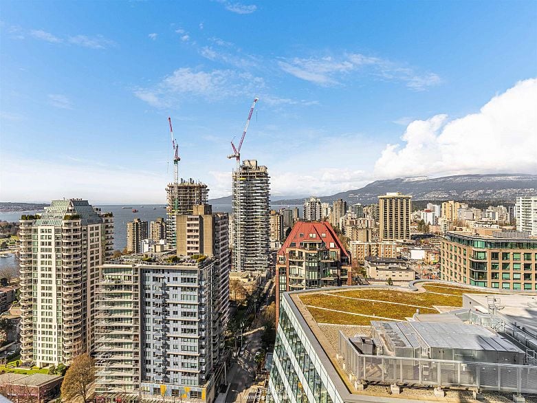 2702 1289 Hornby Street