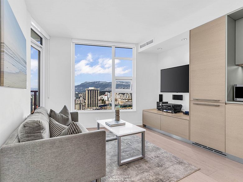 2702 1289 Hornby Street