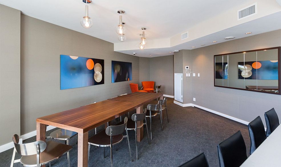 715 1618 Quebec Street