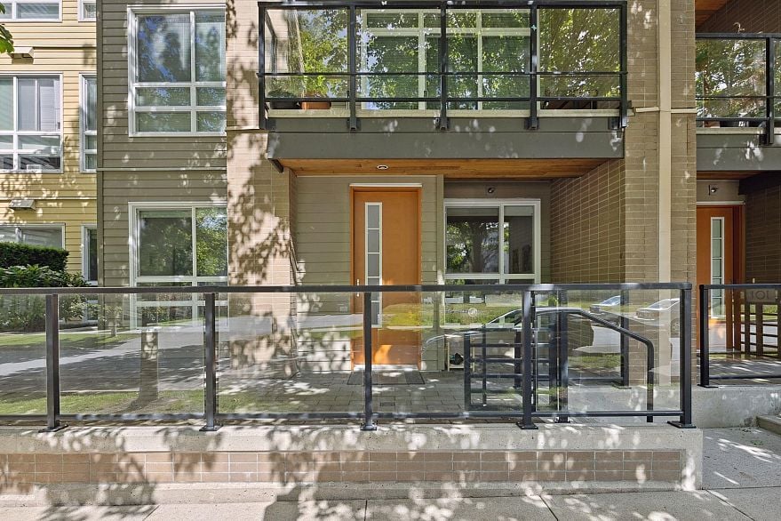 102 6033 Gray Avenue