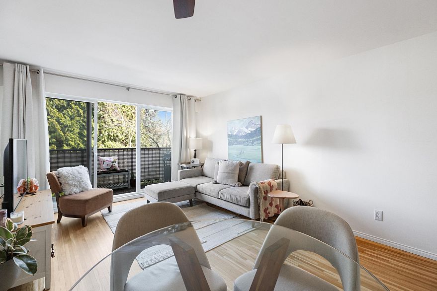 303 2125 W 2nd Avenue