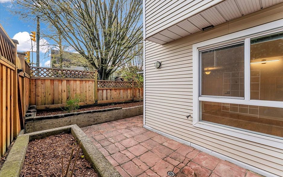 104 1641 Woodland Drive