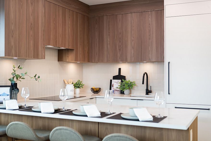 124 1552 E 3rd Avenue