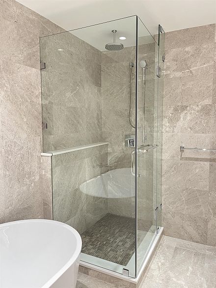 603 485 W 42nd Avenue