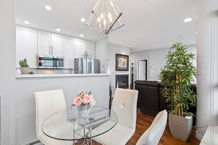 1904 1277 Nelson Street