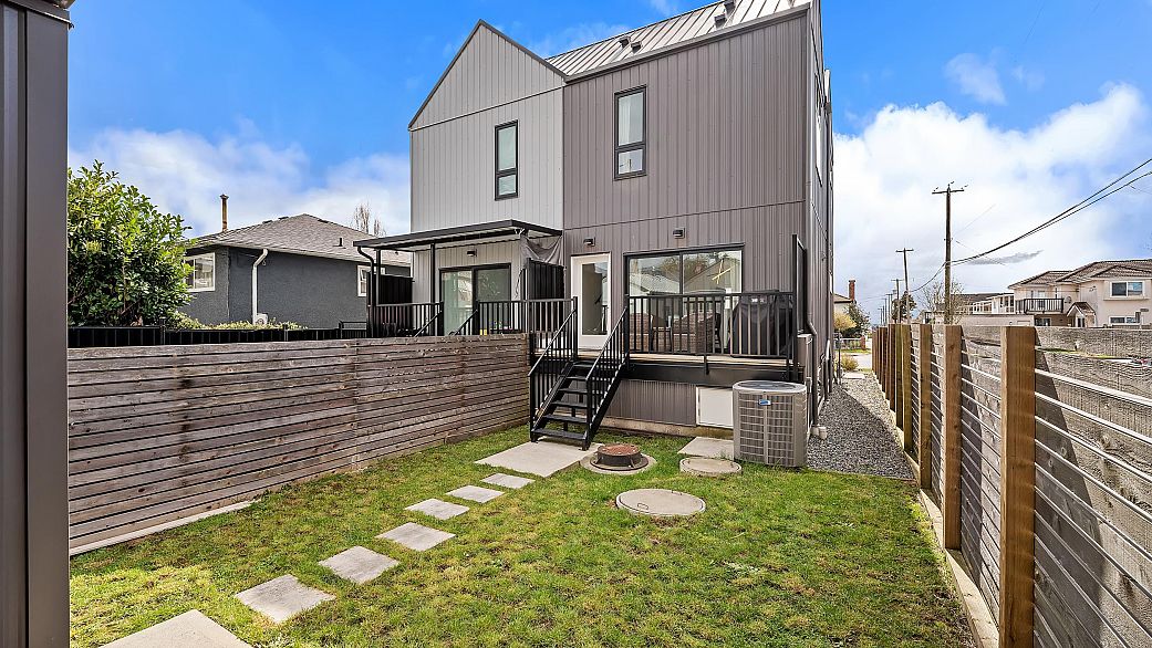 225 E 57th Avenue